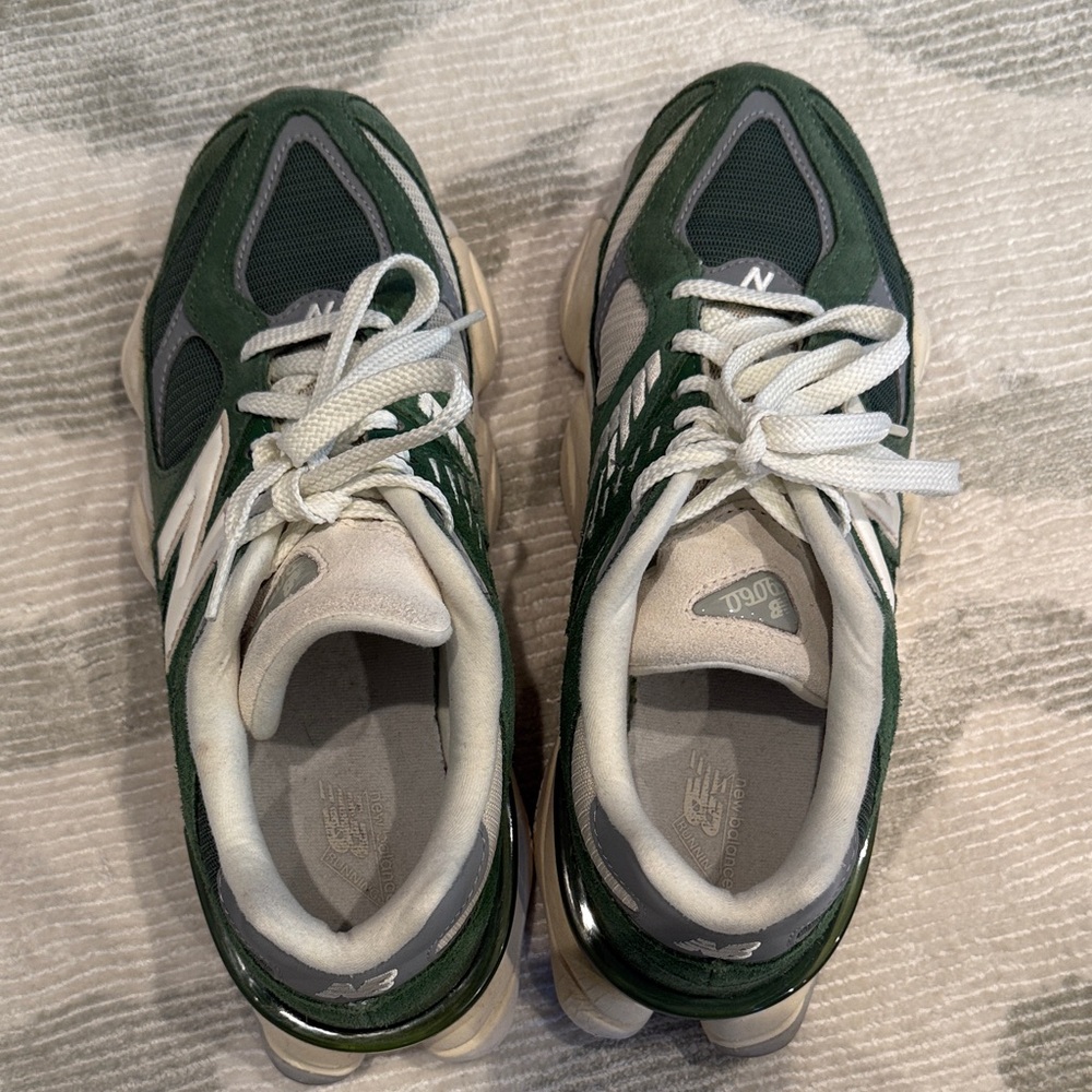 New Balance Forest Green and Cream Sneakers